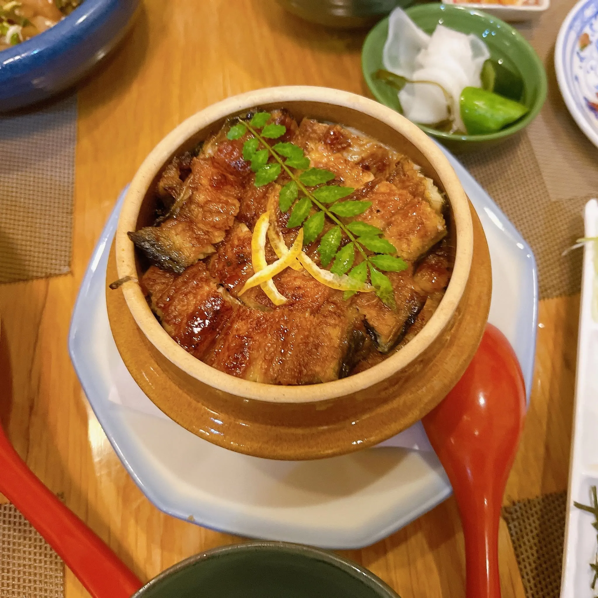 hinh-anh-to-com-hitsumaboshi-cua-yuugatei-mutsumian